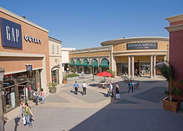 Las Americas Premium Outlets