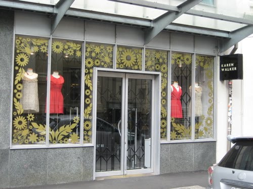 凯伦 • 沃克精品店