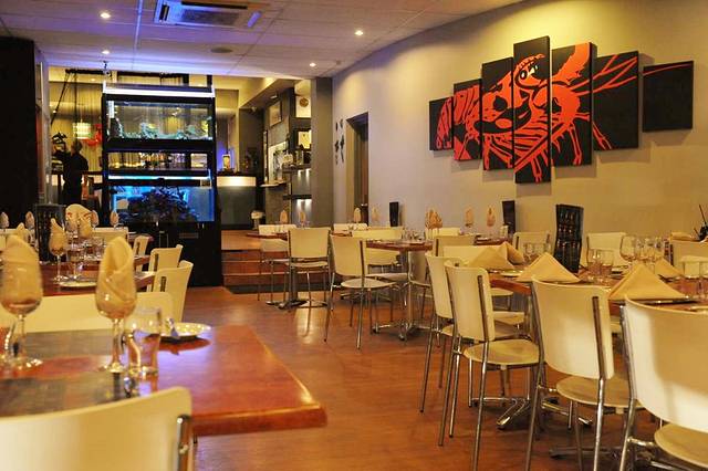 Red Cray Seafood & Grill Restaurant