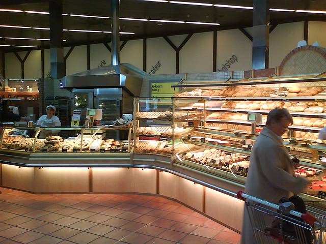 CACTUS Shopping Center Howald超市