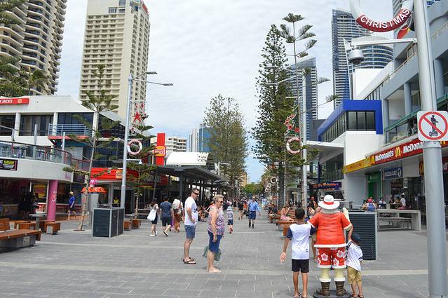 冲浪者天堂购物中心