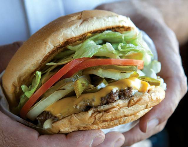 Christian's Tailgate Bar & Grill