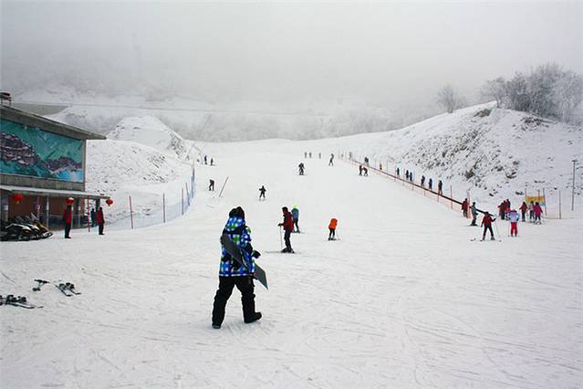 九顶山滑雪