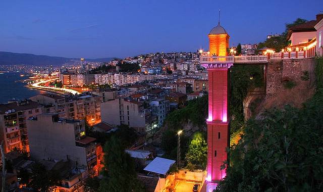 Tarihi Asansör Restaurant