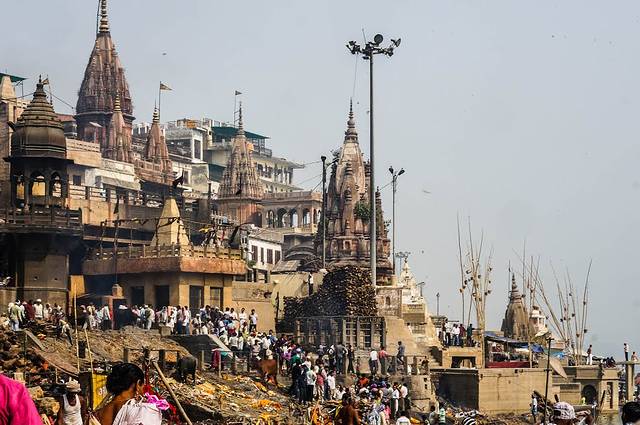 马尼卡尼卡河坛