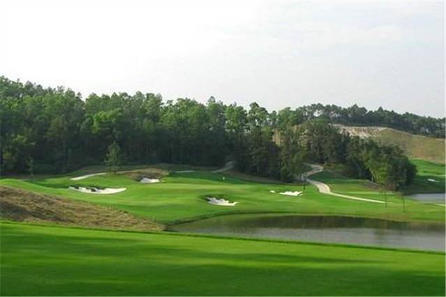 五邑蒲葵高尔夫球会