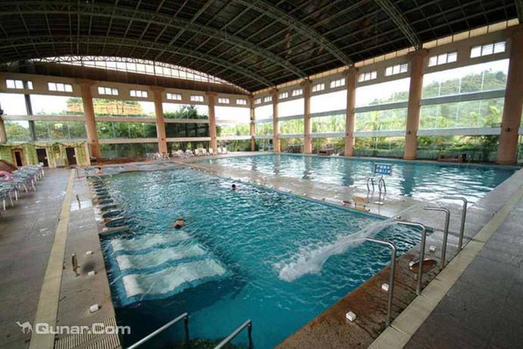 惠州汤泉高尔夫水疗馆