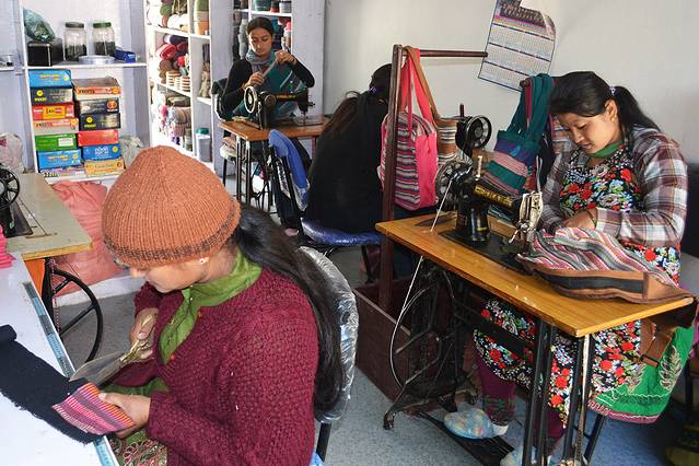 尼泊尔彩虹手工艺品店