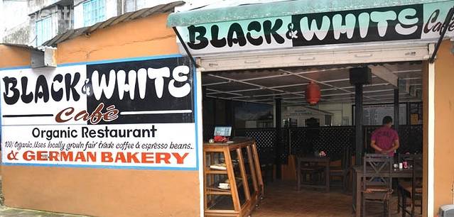 Black & White Cafe Organic Restaurant