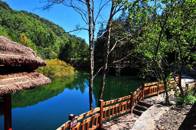 神农架巴桃园景区