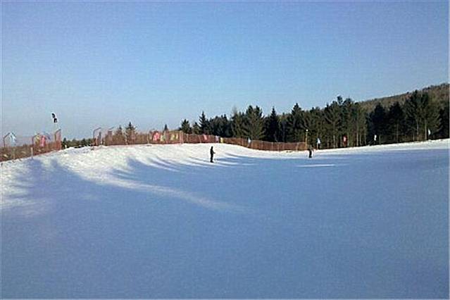 名人滑雪场