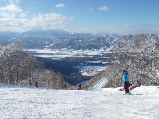 野泽温泉滑雪场