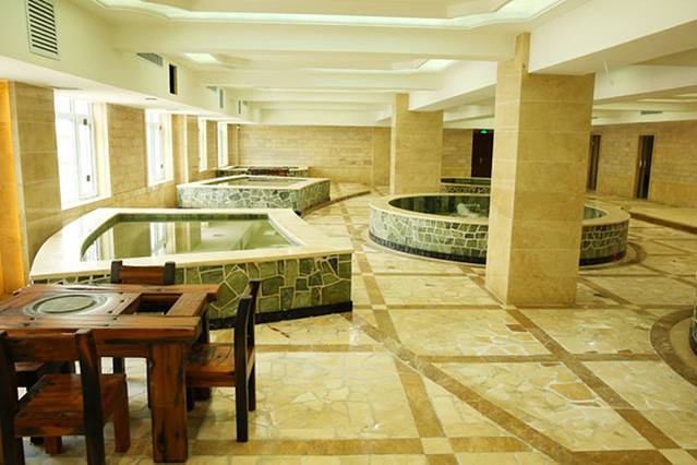 北纬47度城市温泉家园