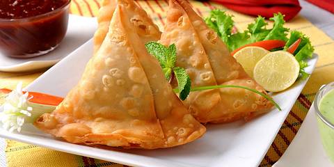 89 首页 特色美食详情 萨莫萨三角饼(samosa)是印度众所周知的名