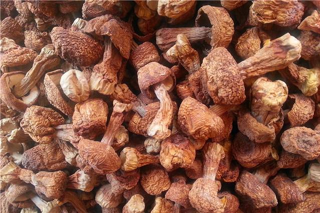 林芝市香港路菜市场