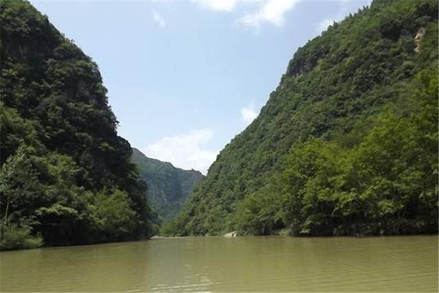 光雾山小巫峡景区