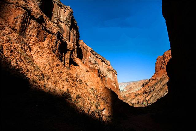 贵德国家地质公园阿什贡七彩峰丛景区