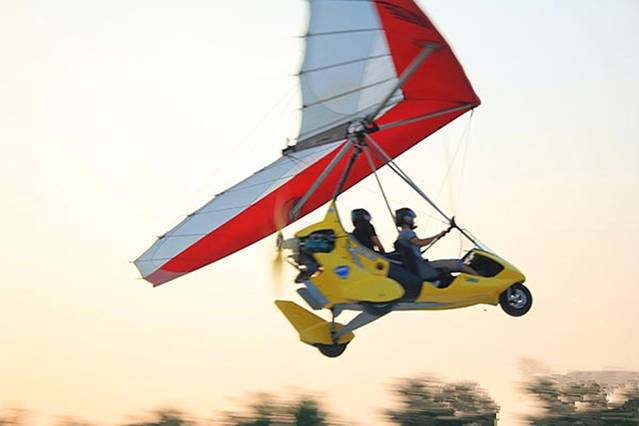 雁鸣湖通航机场飞行体验中心