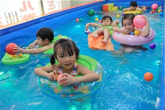 吾e贝佳婴幼儿游泳馆