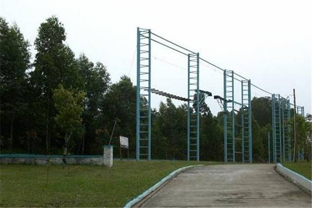 武龙彩弹拓展训练营