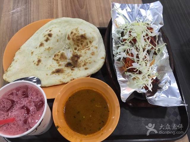 Broadway Foodcourt - Sim Lim Square