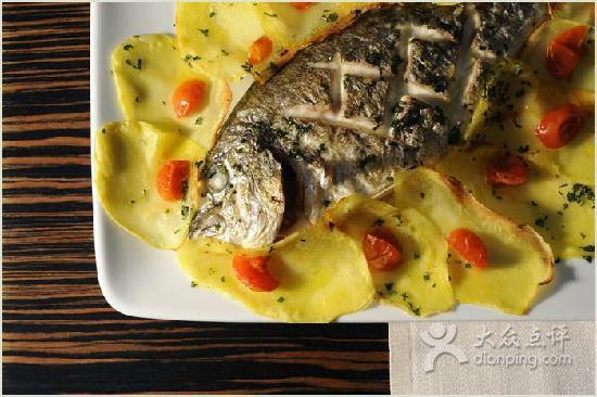 Alex Restaurant & Café