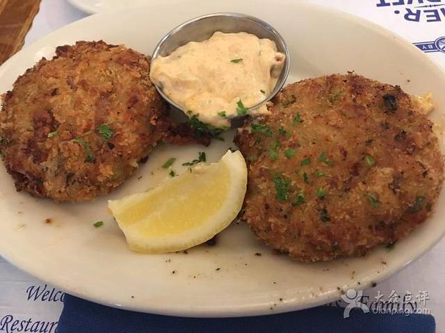 Pier Market Seafood Restaurant