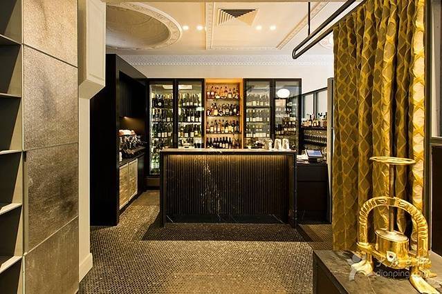 戈洛西佛罗伦蒂诺地窖酒吧