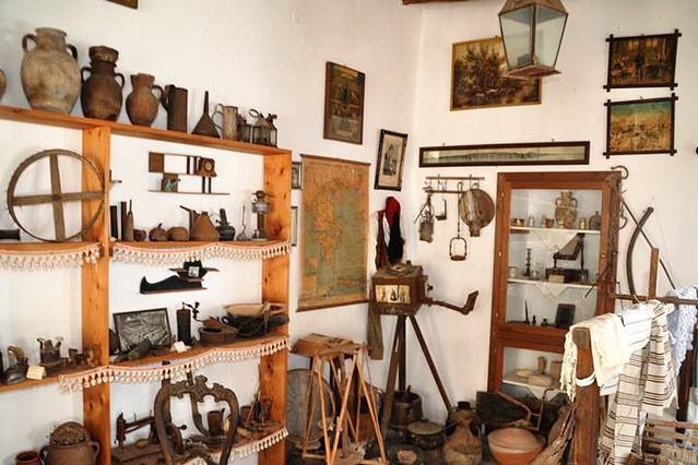 Lefkes民俗博物馆