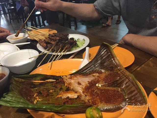 兴兴海南鸡饭Hengheng hainanese chicken rice