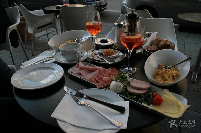 KULISSE Theater-Restaurant