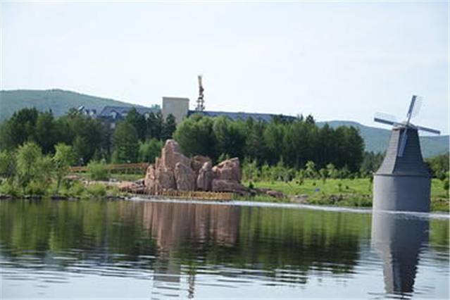 阿尔山市河滨公园