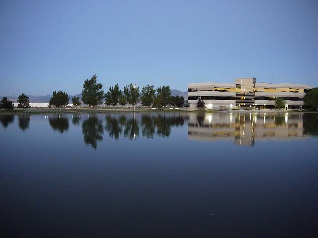 罗斯福区Tower Fall Store