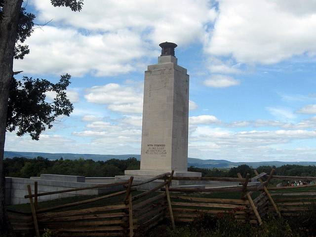 无名烈士墓长明火