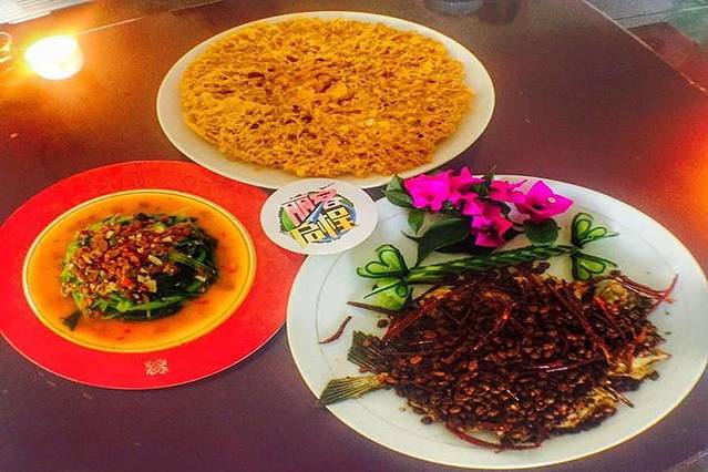 布依族老家饭店