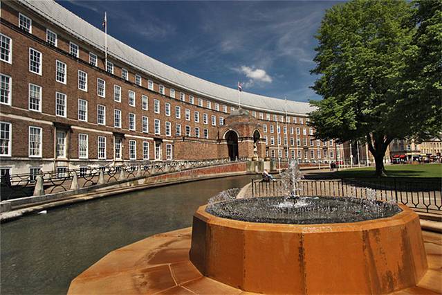 布里斯托市政厅