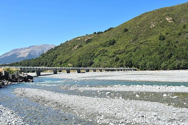 怀马卡里里河滩