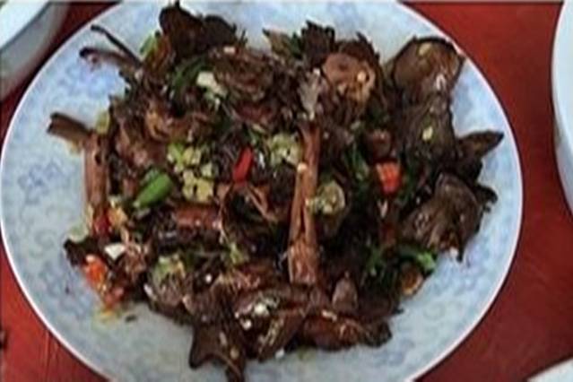 山里人农家土菜馆