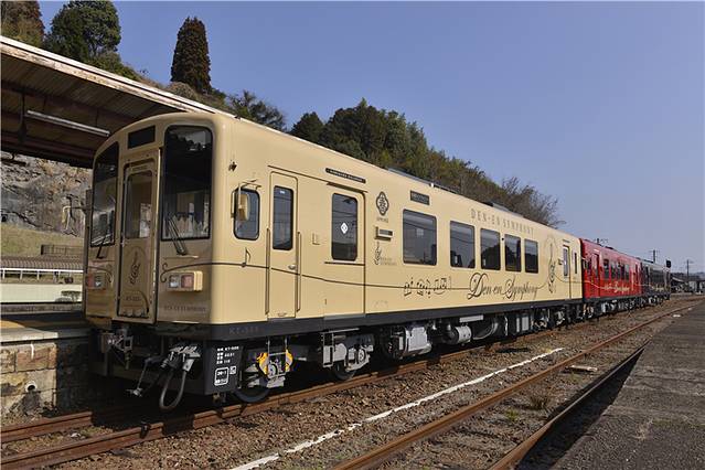 田園シンフォニー号観光列車