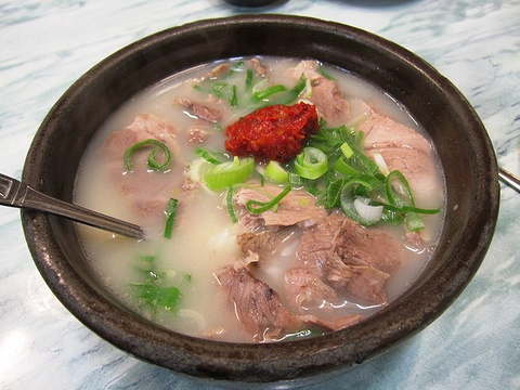 特俊屋猪肉汤饭