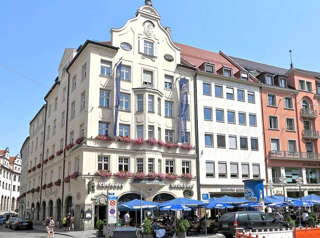 WEISSES BRÄUHAUS IM TAL