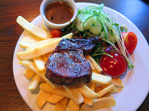 Pig and Whistle Historic Pub