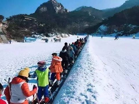 青龙峪高山滑雪场