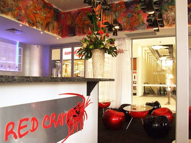 Red Cray Seafood & Grill Restaurant
