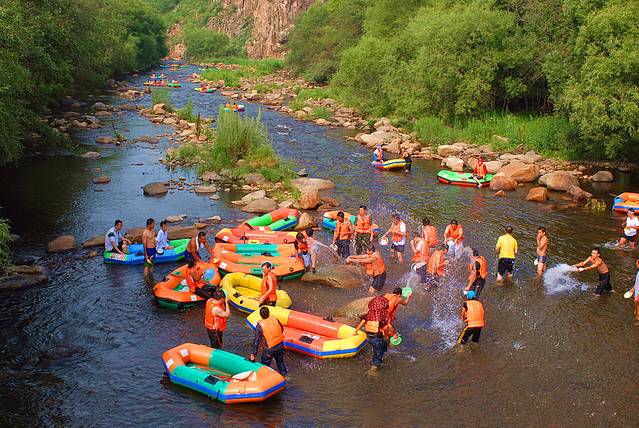 天门山漂流
