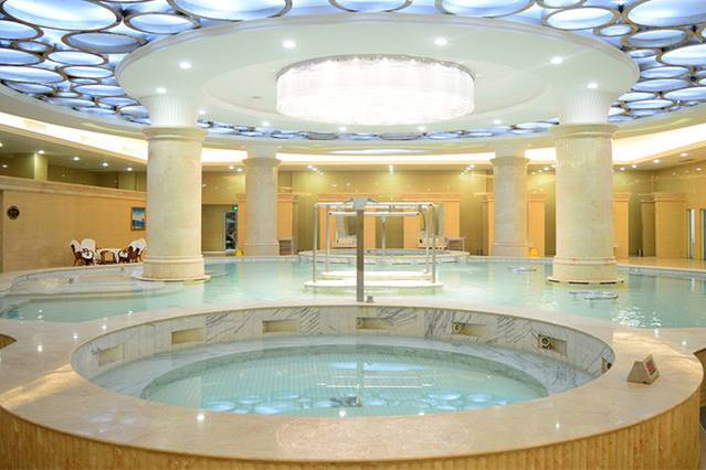 港湾国际洗浴会所