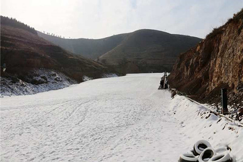 龙凤山滑雪场