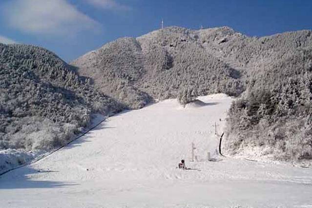 庙子沟滑雪场