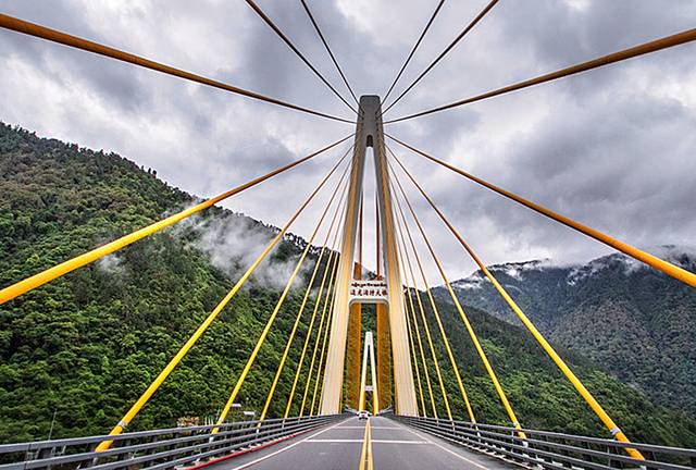 迫龙沟大桥
