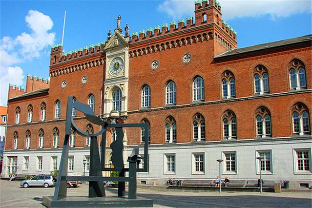 欧登塞中央广场